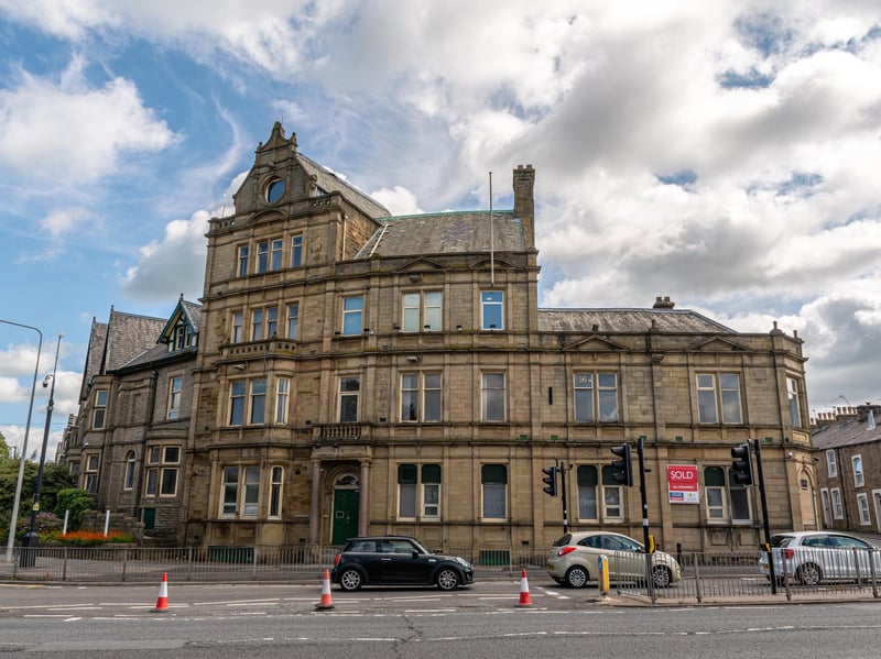 The Sparrow Hawk Hotel