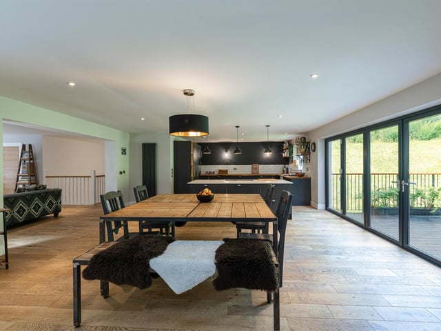 The dining room from another angle, just to make sure you can see it at its best.