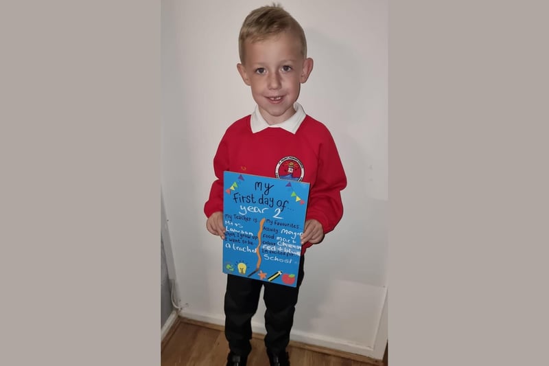 Rhylie all ready for his Year 2 chapter.