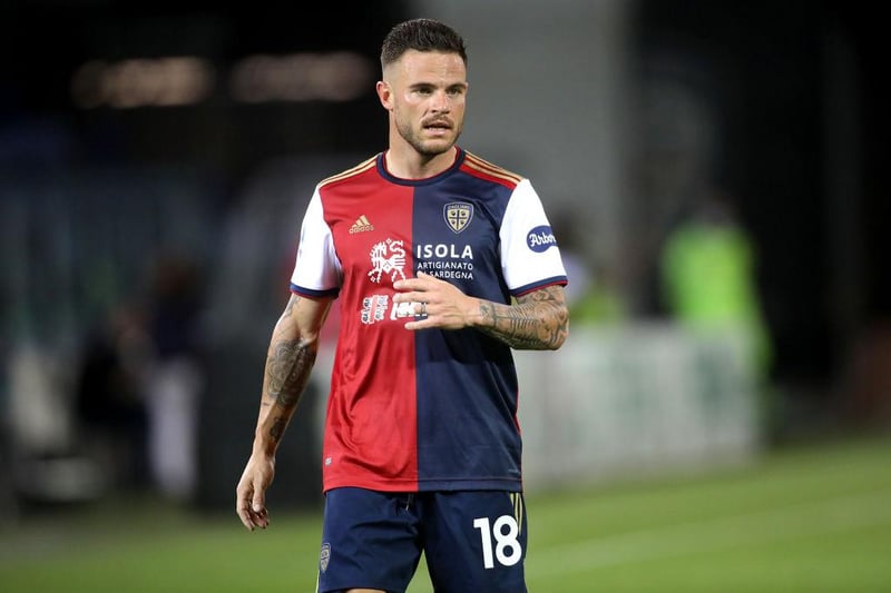 Cagliari midfielder Nahitan Nandez is finally close to making a move to Leeds United, with the player 'ready' to complete the switch. (L'Unione Sarda) 

(Photo by Enrico Locci/Getty Images)