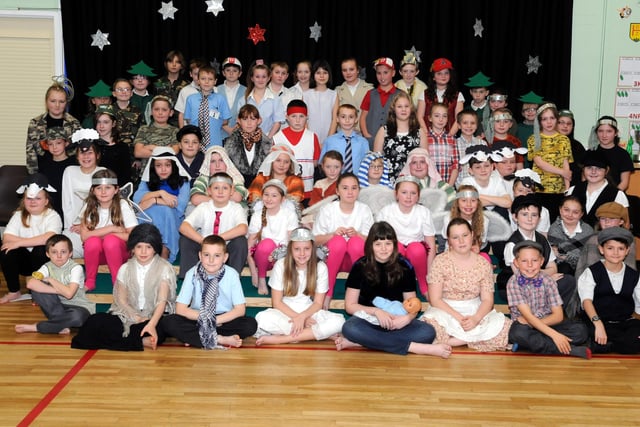 Years 5 and 6 put on a show called Rock Around Christmas in 2013.
