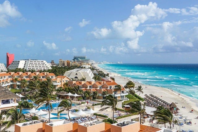 Located on the coast of Mexico's Yucatan Peninsula, Cancun has everything you'd want in a holiday destination. It's red hot, there's plenty of eye-catching natural scenery and there's also a rich history to be explored with the ancient ruins of Mayan temples.