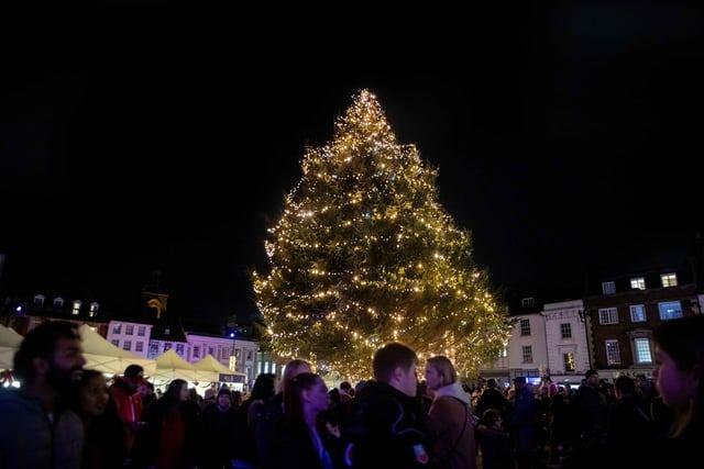 This key central event combines a festive market with a large programme of entertainment and activities culminating in the town's official lights switch-on. The associated market and events offer a strong opportunity for local trade, featuring food and craft stalls in the city centre. 🗺️ Northampton Town Centre, NN1 2BL