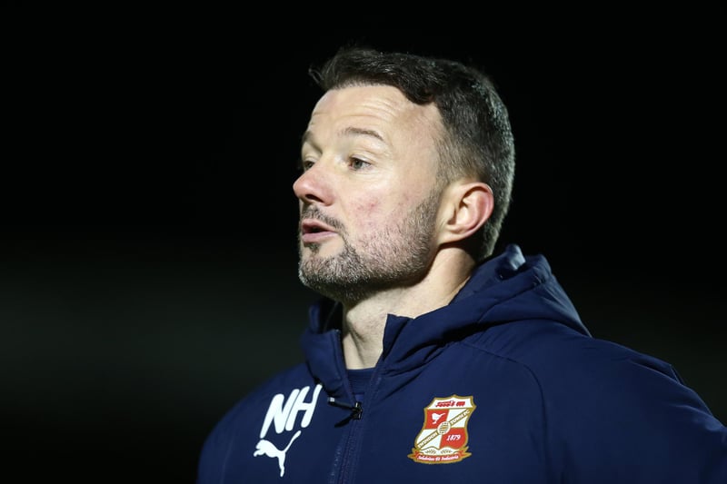 Ex-Reading man Noel Hunt was believed to have been on the verge of moving with Richie Wellens from Swindon Town to Salford City, only for the deal to fail to materialise. He's still out of work since leaving the Robins. (The Sun)