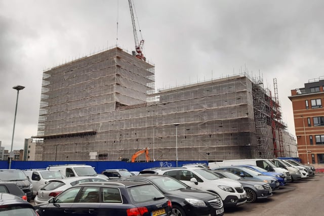 This block of 365 flats on Wellington and Trafalgar streets, called Kangaroo Works, is absolutely massive. It is a joint venture by US investor Angelo Gordon and real estate firm Ridgeback Group and being built by Henry Boot of Sheffield.
