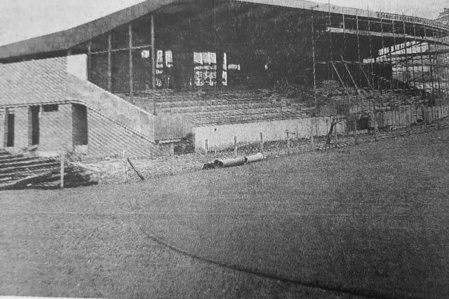 Warout Stadium in Glenrothes was nearing completion early in 1972.
It was to become the home of Glenrothes Juniors.