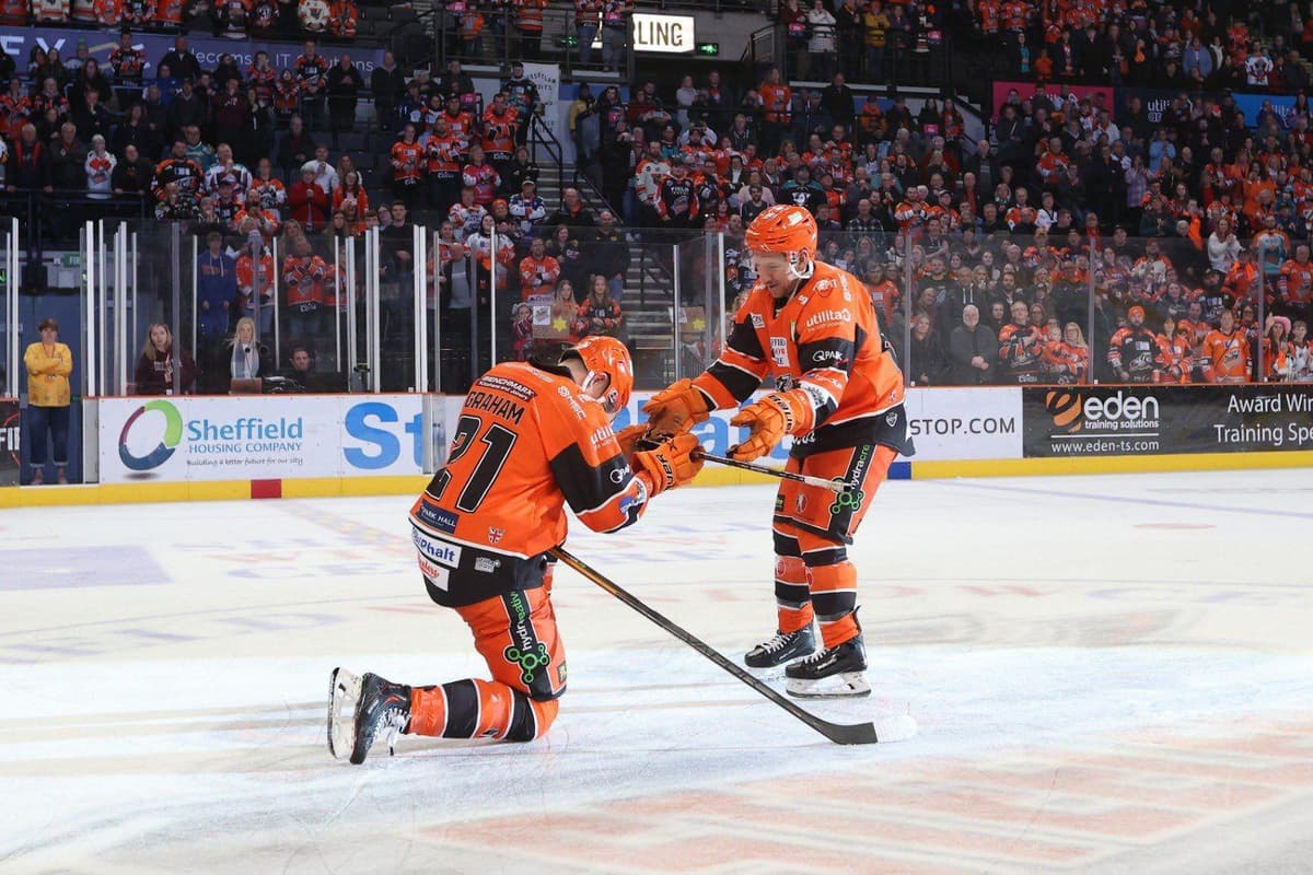 Exclusive: Top prospect Alex Graham signs full time for Sheffield Steelers