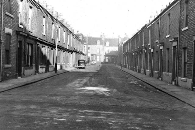 Penzance Street taken from Thornton Street. This area is now the large shopping centre car park behind York Road where the market is held. Photo: Hartlepool Library Service.