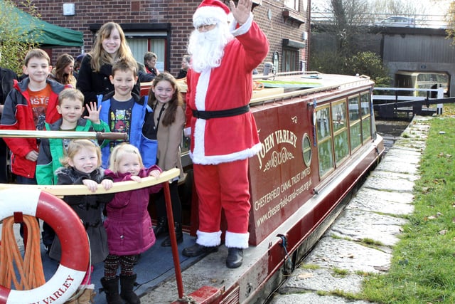 Santa boat trips launched along Chesterfield Canal with local dignitaries' children in 2012