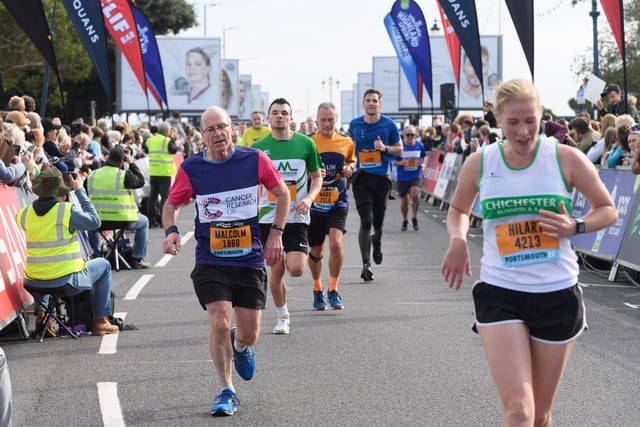 Runners taking part in the Orange Wave of the Great South Run. Picture: Keith Woodland (171021-0)