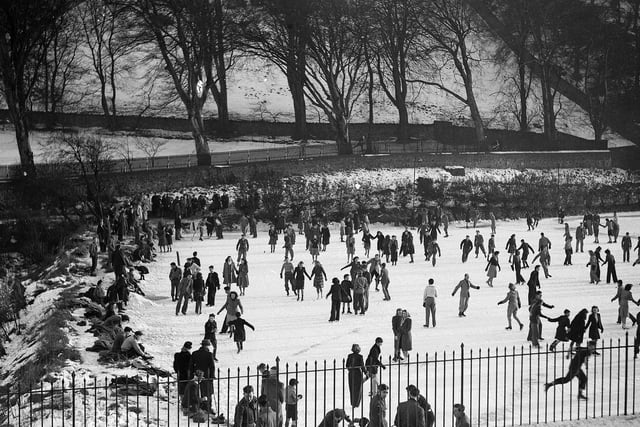 Edinburgh skaters on a frozen Union Canal at Craiglockhart in February 1947.