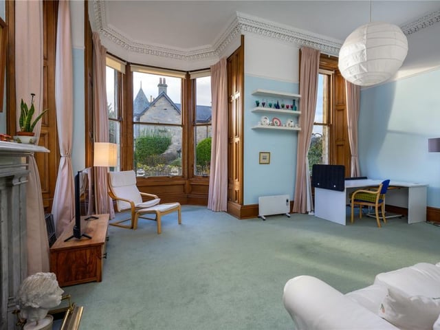 Drawing room.