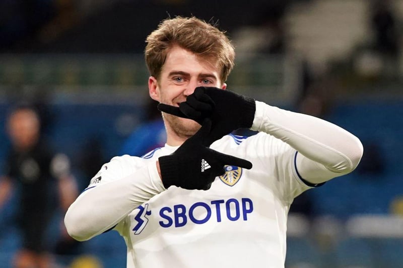 Leeds United are ready to open fresh contract talks with Patrick Bamford “soon”. The 27-year-old is set to be offered a “major pay hike” as a reward for a 12-goal campaign that has put him in contention for an England call-up. (Football Insider)