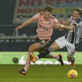 Sander Berge of Sheffield United tussles Conor Gallagher of West Bromwich Albion during the Premier League match at The Hawthorns, West Bromwich: Andrew Yates/Sportimage
