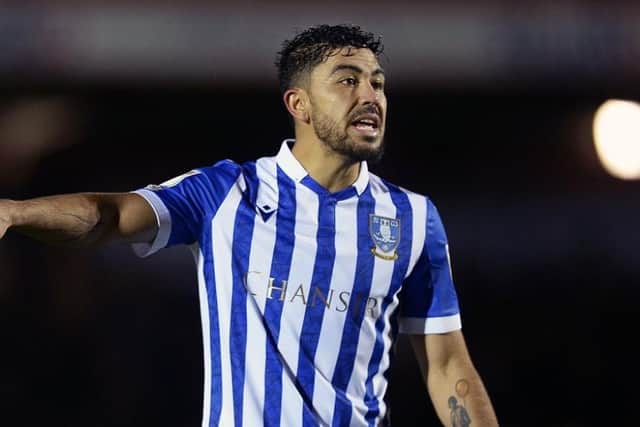 Former Sheffield Wednesday midfielder Massimo Luongo has joined Middlesbrough.