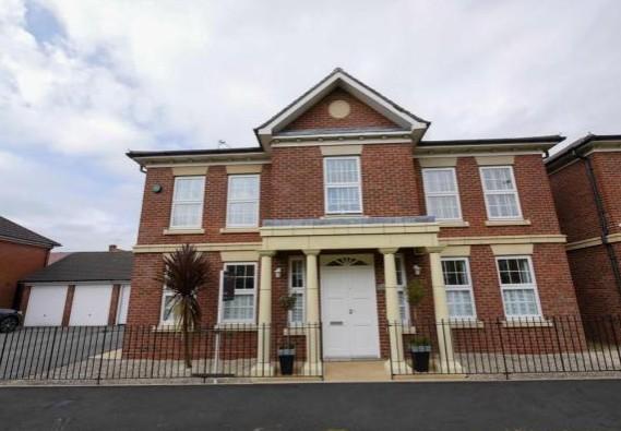 This stunning five bedroom home is well present throughout with modern decor, it is generous on space and is close to all local amenities.
