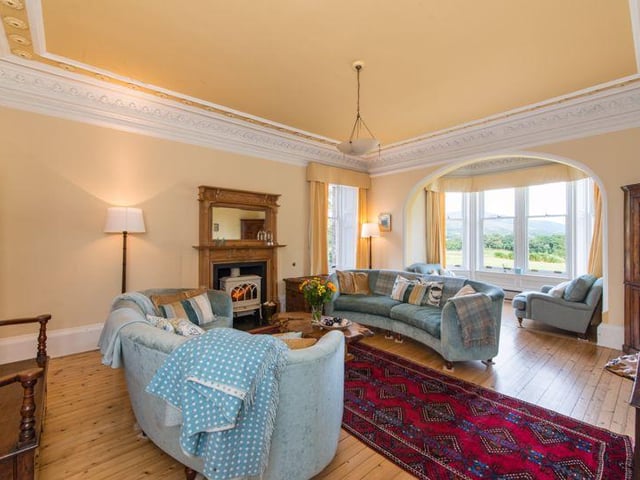 Drawing room.