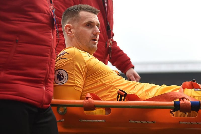 Paul Robinson has heaped praise on ‘phenomenal’ Aston Villa goalkeeper Tom Heaton, and has suggested that he would be a good signing for Leeds United or Burnley this summer. (Football Insider)

 (Photo by Nathan Stirk/Getty Images)