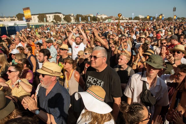 Victorious Festival 2019 - The crowd enjoying  Starsailor on the Common Stage. Picture: Vernon Nash (250819-046)