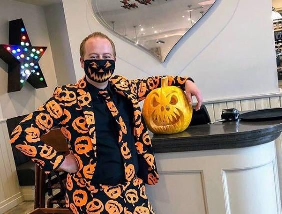 Chris from @whitbysrestaurants went all out with his pumpkin covered suit and face mask.