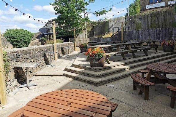 The Albion,  243 Whalley Rd, Clayton-le-Moors, Accrington, beer garden overlooks the Leeds and Liverpool canal.