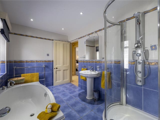 Family bathroom.
