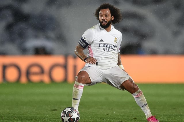 Marcelo has told Real Madrid president Florentino Perez he will leave on a free transfer in the summer after Leeds United and Everton showed an interest in the Brazil international. (El Nacional)

(Photo by Denis Doyle/Getty Images)