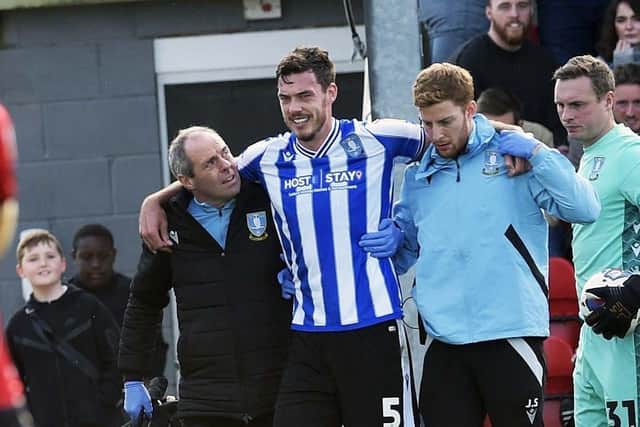 Sheffield Wednesday lost Ben Heneghan to injury against Lincoln City.