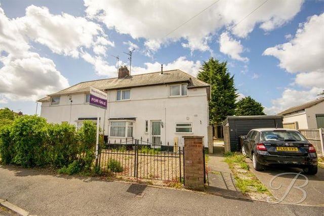 Viewed 2425 times in last 30 days. This three bedroom house has a dining room with French doors that lead to the garden. Marketed by Buckley Brown, 01623 355797.