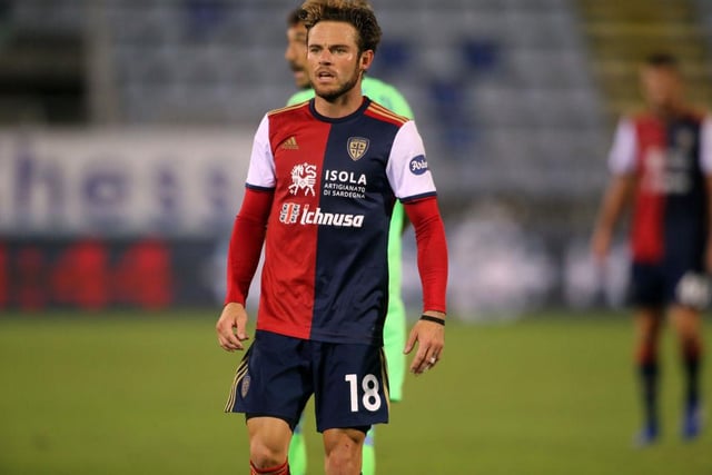 Leeds United and West Ham are keen on Cagliari star Nahitan Nandez. He could be sold for just £18m, despite having a £32.5m release clause. (Intra Sports)