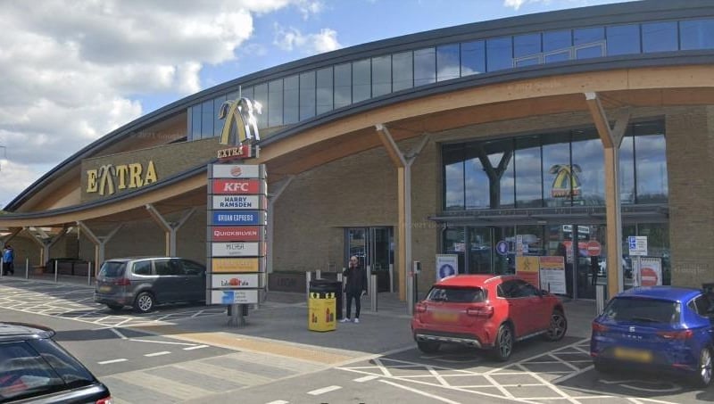 This Starbucks branch in Skelton Lake Services has a rating of 4.6 stars from 447 Google reviews. 
