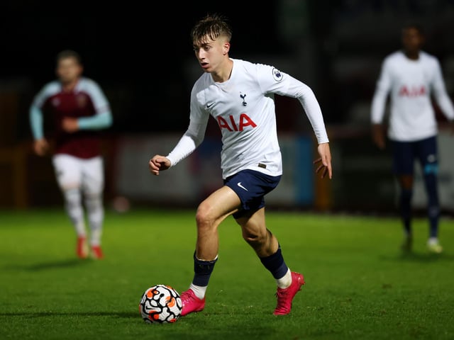 Tottenham Hotspur are reportedly preparing to send out ex-Leeds United winger Jack Clarke on loan once again. The 20-year-old went back on loan to the Whites following his arrival in London, as well as brief spells with QPR and Stoke City. (football.london)