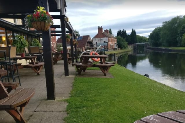 The New Inn at Stainforth benefits from a pretty canalside setting - on Sundays, customers can sit at the waterside eating a roast beef or Turkey dinner with a cold pint. Call 01302 618591.