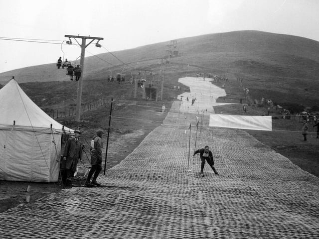 More competitive action from Hillend in 1966.