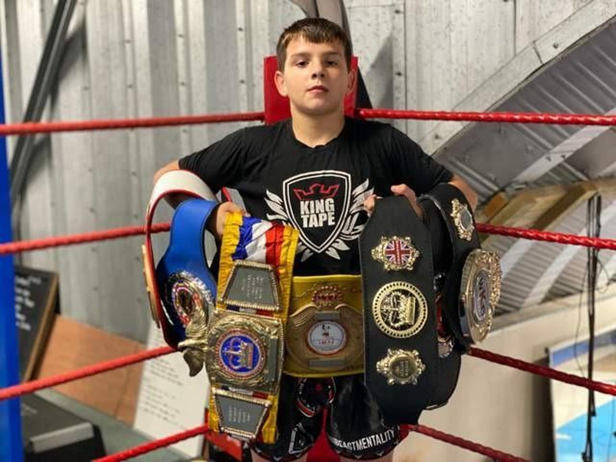 Sheffield kickboxer, Hourihan, aged 14, crowned 'King the World of K1' after defeating Dutch world champion | Star