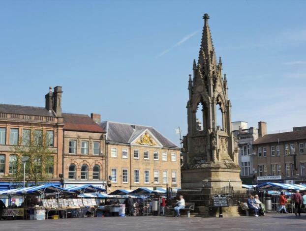 Bentinck Memorial on Mansfield Market Place was erected in 1849 is actually incomplete. A statue should have gone into the empty space on top, but that never happened as money ran out.