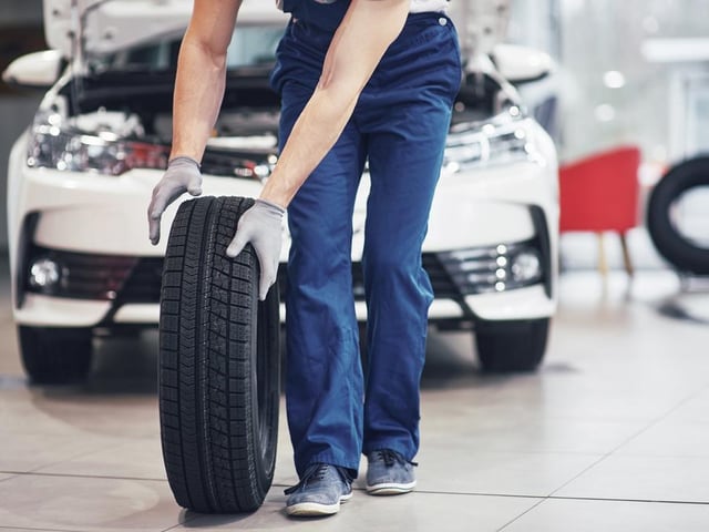 Scottish inventor John Boyd Dunlop created the first pneumatic bike tyre in 1888.