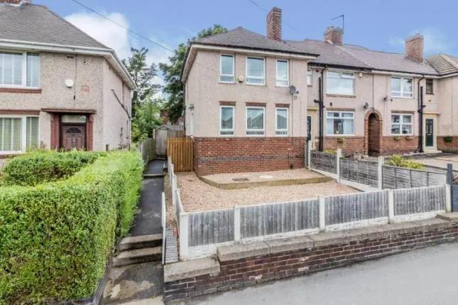 This three bed end terrace house on Elm Lane, Sheffield Lane Top, was on the market at £120,000. It is now sold subject to contract. https://www.zoopla.co.uk/for-sale/details/59149137/