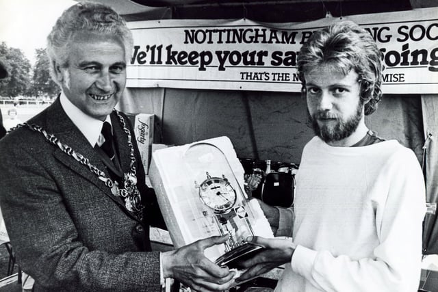 Michael Thompson, second in the 1982 Marathon, receives his prize from the Lord Mayor of Sheffield, Councillor Gordon Wragg