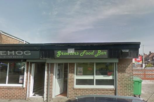 Growlers Food Bar sells hot bacon and sausage sandwiches. Available on Just Eat.