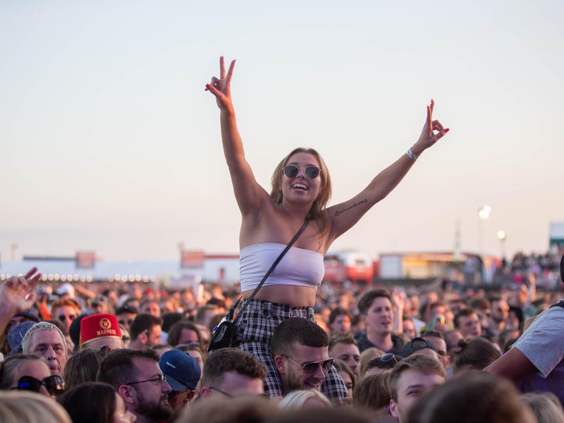 Crowds of people enjoying Victorious on Day 1. Picture: Habibur Rahman