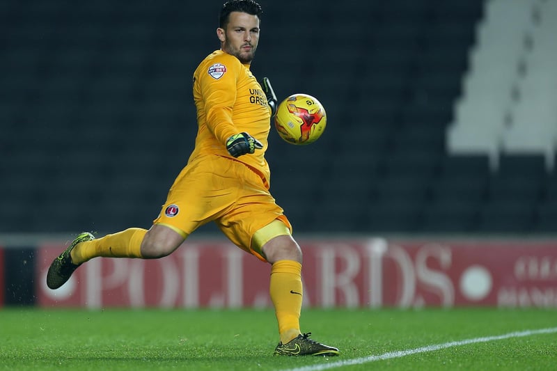Ex-Charlton Athletic keeper Stephen Henderson is back training with the club after being released by Crystal Palace. The 33-year-old played for the Addicks between 2014 and 2016. (The 72)
