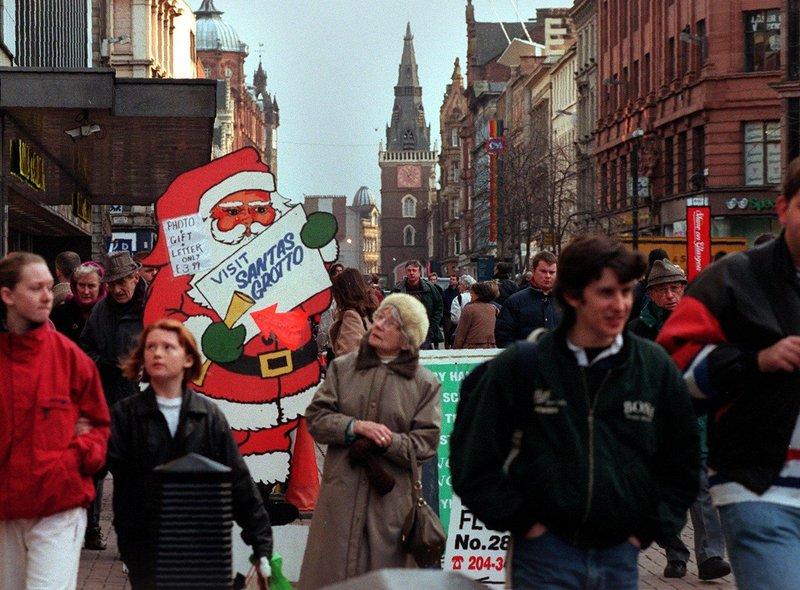 Christmas shoppers in Argyle Street.