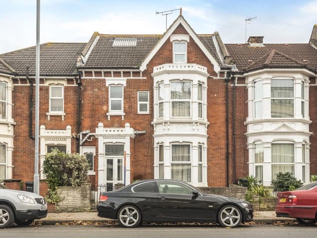 This 5-bedroom terraced house is up for offers from £375,000. View it here: https://bit.ly/2WyZy01