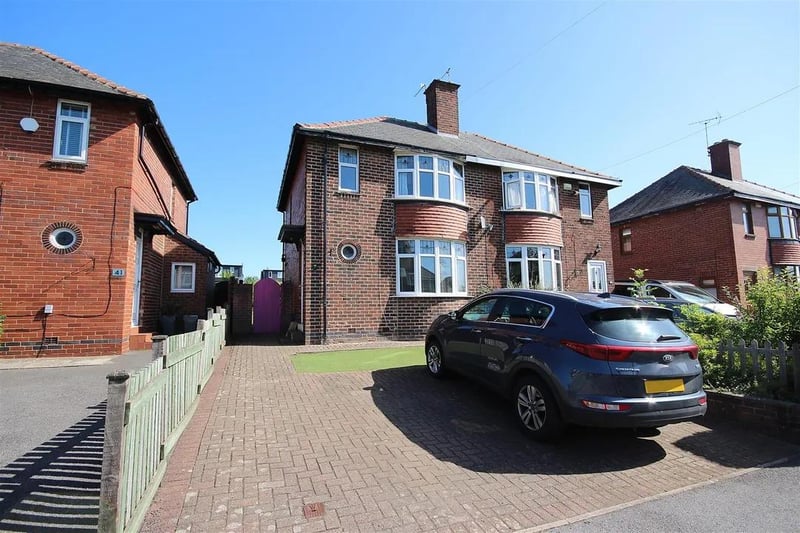 This three bed semi-detached house on Thorpe House Road, Meersbrook, is now sold, subject to contract. https://www.zoopla.co.uk/for-sale/details/59212472/