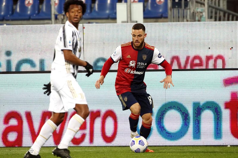 Leeds United are set to battle West Ham for Cagliari midfielder Nahitan Nandez. The player could cost £30 million this summer. (Corriere Dello Sport) 

(Photo by Enrico Locci/Getty Images)
