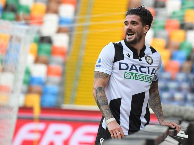 Leeds United are set to miss out on Argentine attacking midfielder Rodrigo De Paul. The 26-year-old international is seen as a key target for Marcelo Bielsa but Italian club Udinese are standing firm with their €35-40million valuation. (Messaggero Veneto)