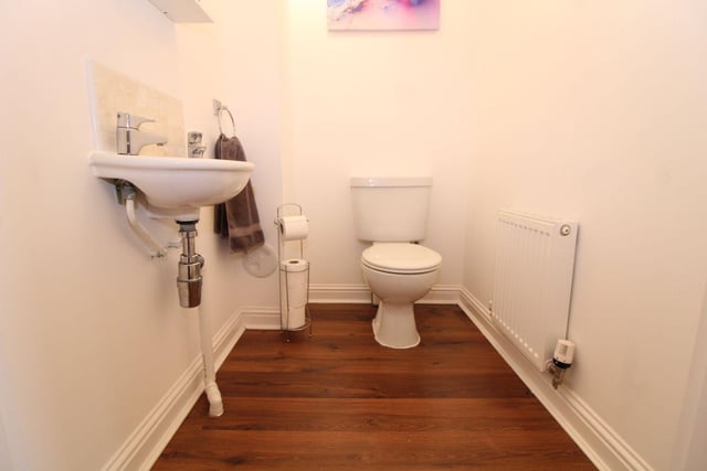 Downstairs Cloakroom/WC.