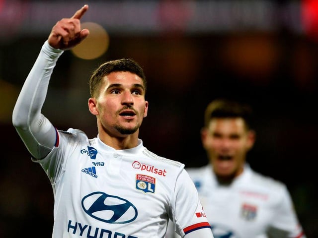 Liverpool and Manchester City could go head-to-head for Lyon midfielder Houssem Aouar with the French club willing to sell for £44m, (L’Equipe via Sports Lens)