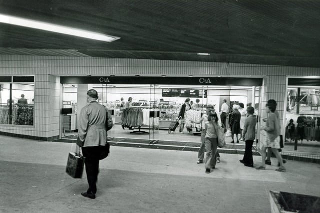 A view of the entrance to the new extensions to C & A, Sheffield, August 15, 1975